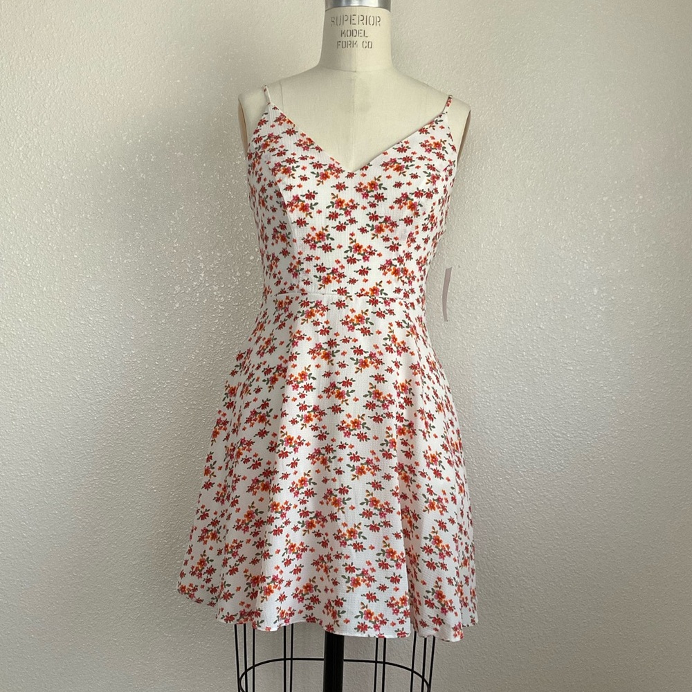 V-neck Floral Dress, Size: 7/8